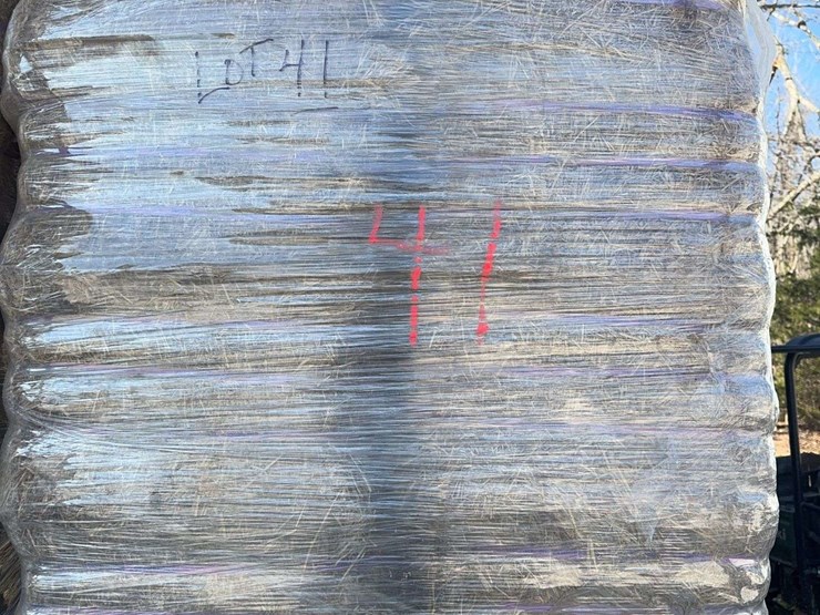 pallet-of-timothy-hay---24-bales-per-pallet-image-1