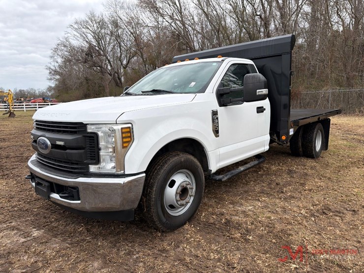 2019-ford-f350-xl-image-4