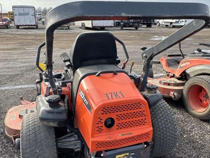 kubota-zd1211-image-10