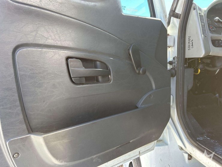 2016-international-durastar-4300-image-10