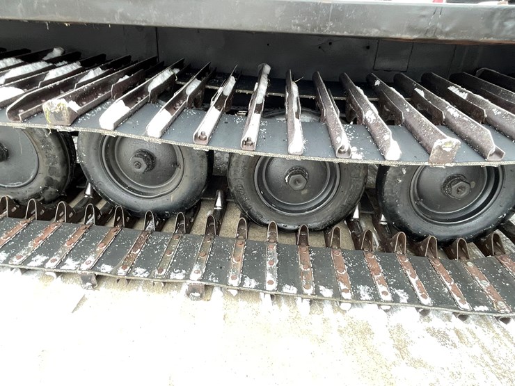 #7566-•-bombardier-snowcat-image-24