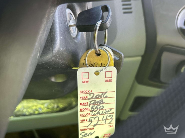 2016-ford-f550-image-36