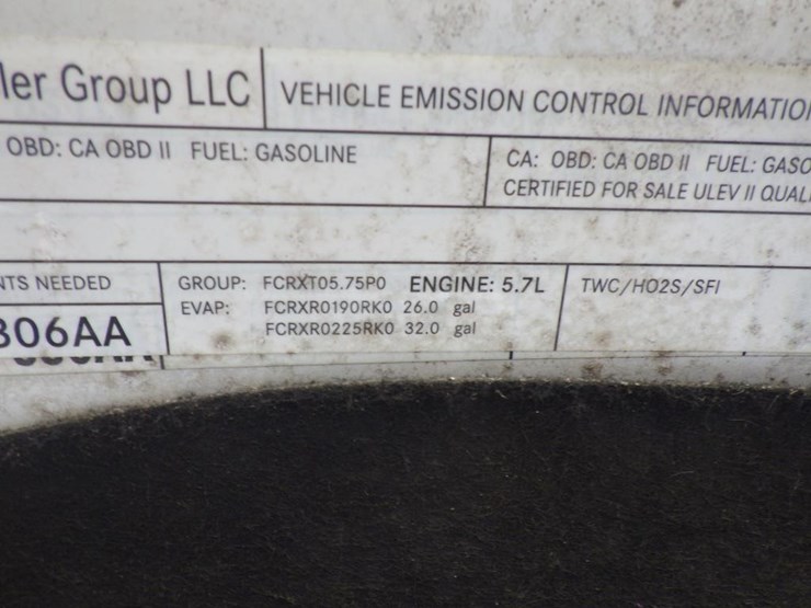 2015-dodge-1500-image-12