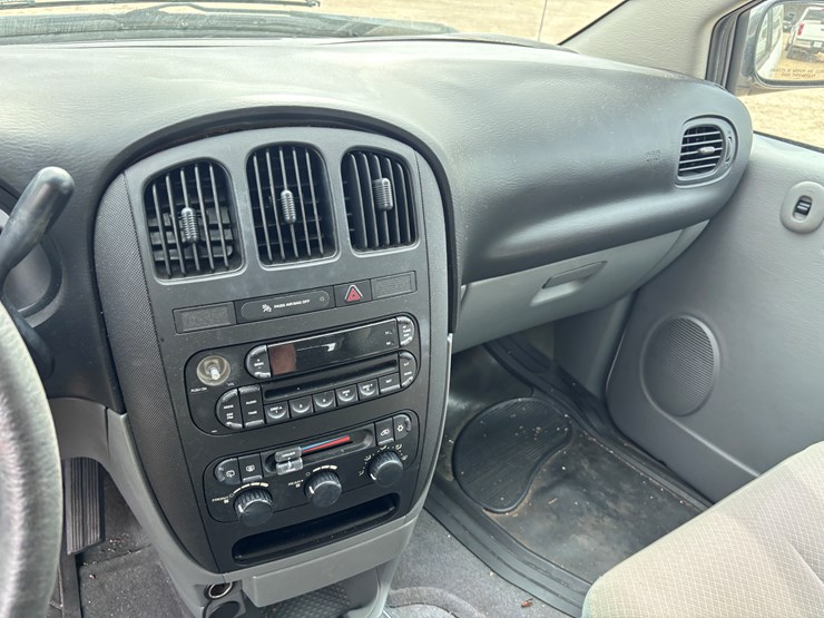 2007-dodge-grand-caravan-image-9