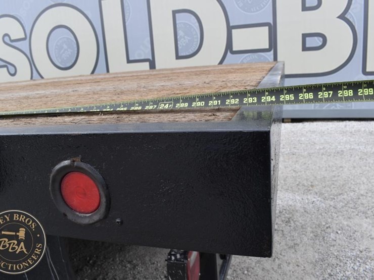 2015-freightliner-business-class-m2-106-image-33