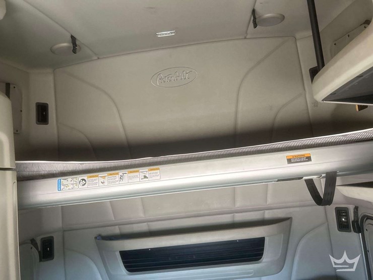 2020-peterbilt-579-image-39