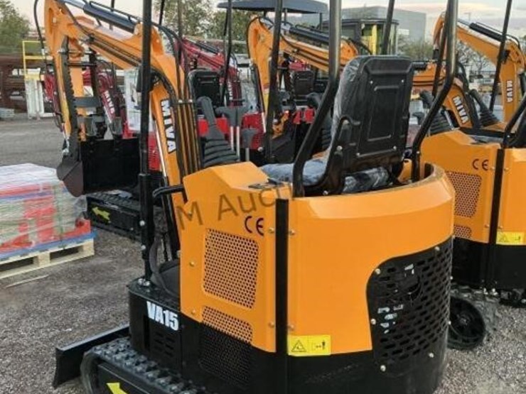 2025-miva-va15-mini-excavator-image-3