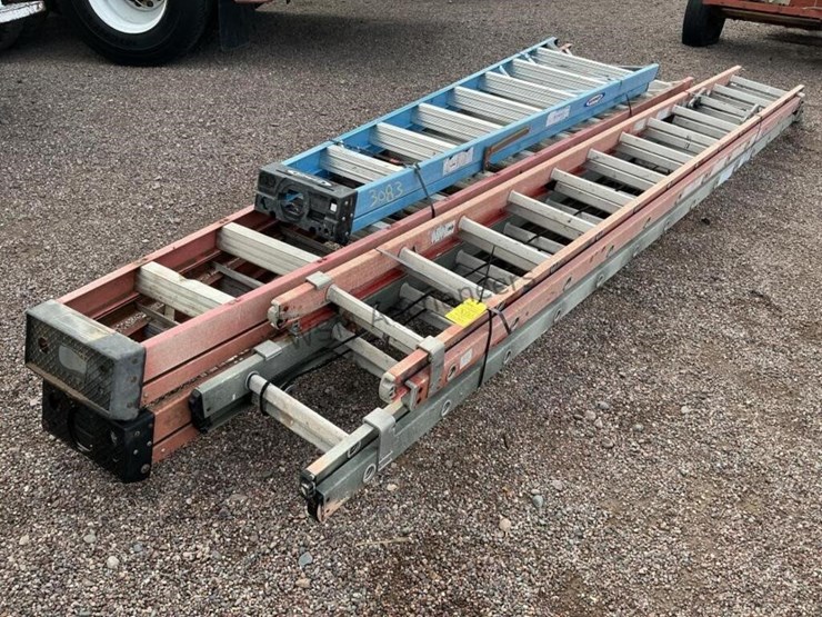 pallet-of-asst-step-and-extension-ladders-image-1