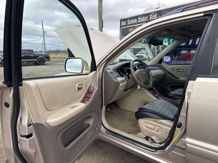 2005-toyota-highlander-image-11