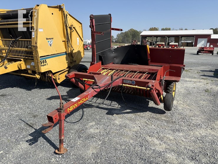 new-holland-166-image-1