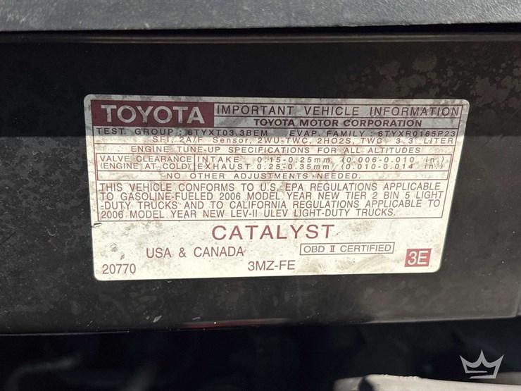 2006-toyota-sierra-ce-van-image-10