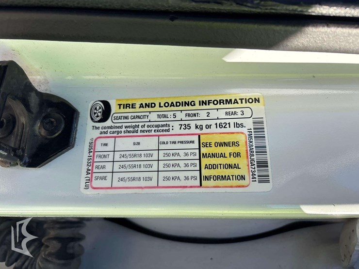 2018-ford-explorer-image-4