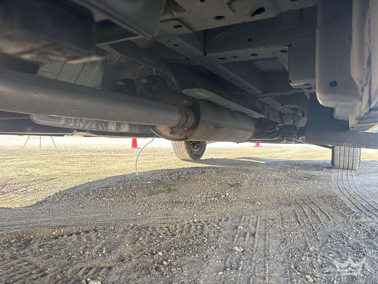 2019-ford-transit-image-23