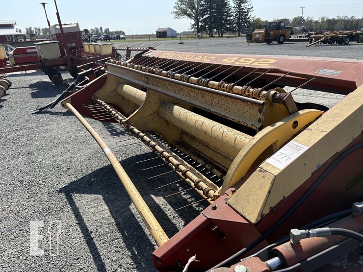 new-holland-492-image-2
