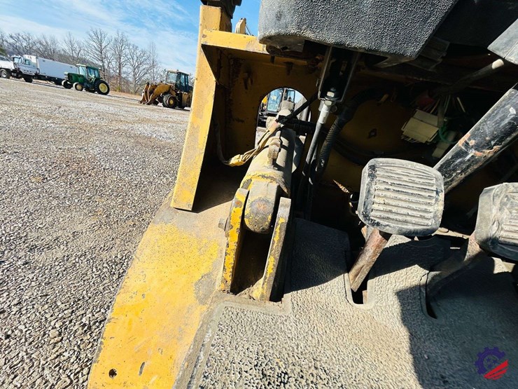 caterpillar-gp25-image-42