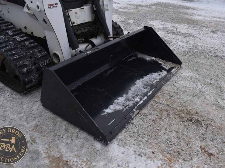 2021-bobcat-t870-image-71