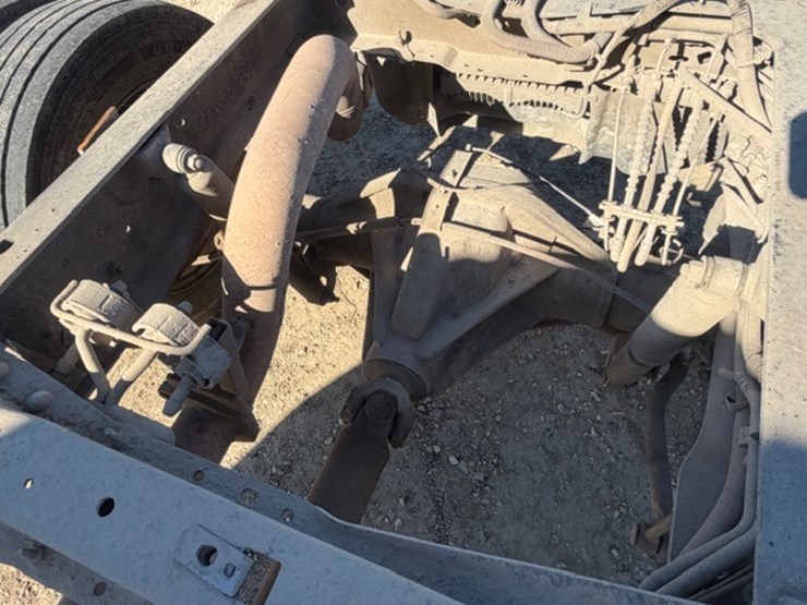 2018-ford-f550-image-16