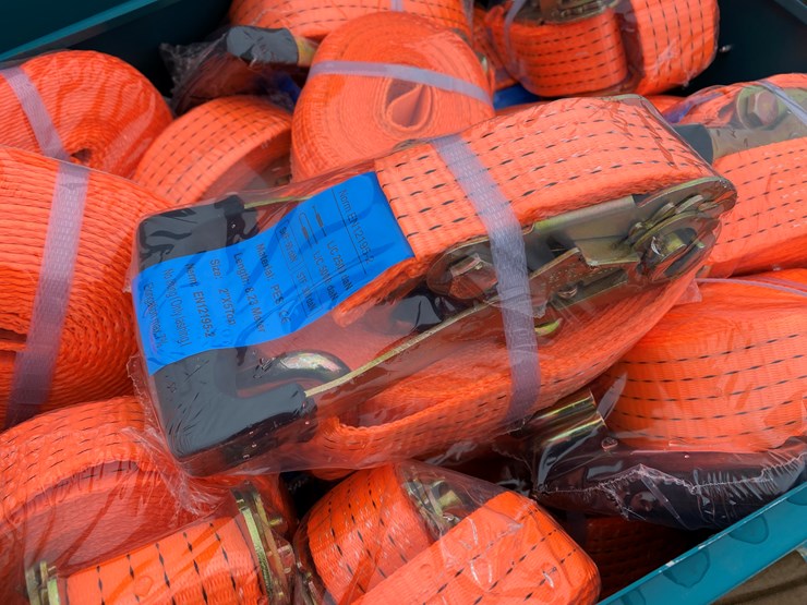 #8110-•-ratchet-tie-down-&-flat-pack-tool-box-image-3