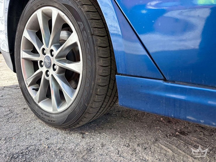 2017-ford-fusion-hybrid-sedan-image-20