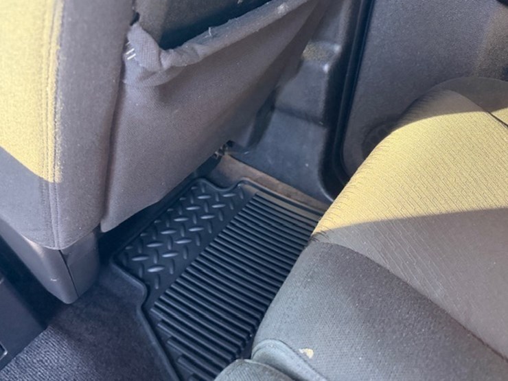 2012-chevrolet-k1500-image-28