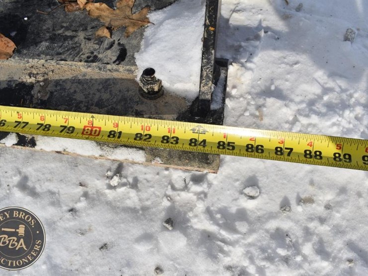 2020-deere-333g-image-28