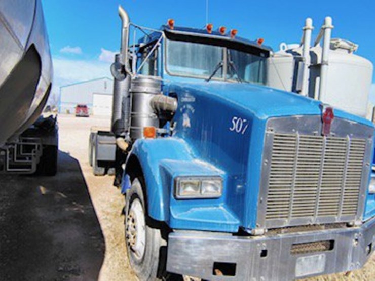 1997-kenworth-t800-image-2