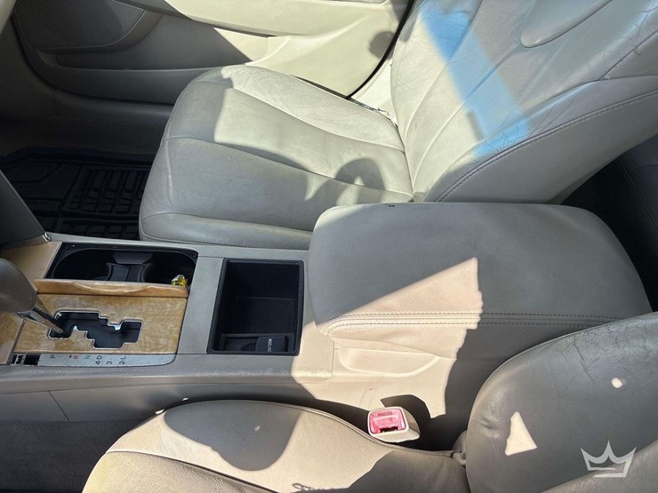 2007-toyota-camry-sedan-image-20