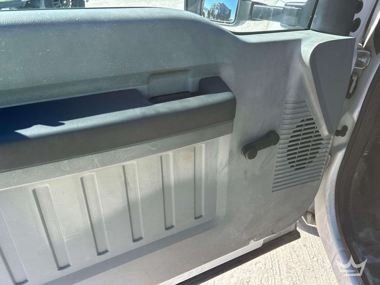 2015-ford-f350-image-11