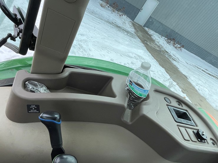 2015-john-deere-5075e-image-60