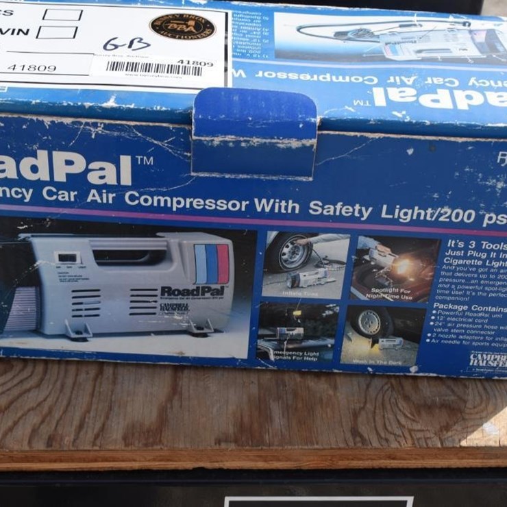 ROAD PAL EMERGENCY WELDING HELMENT AND BATTERY BOX 41809