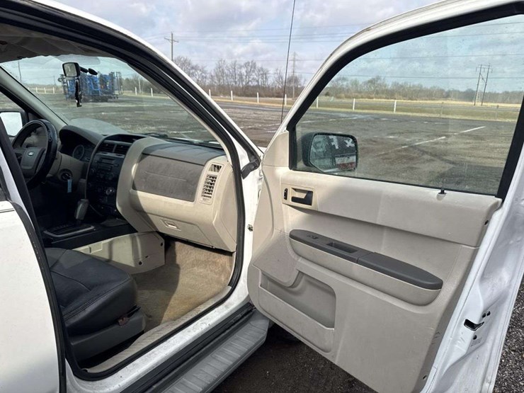 2007-ford-escape-image-19