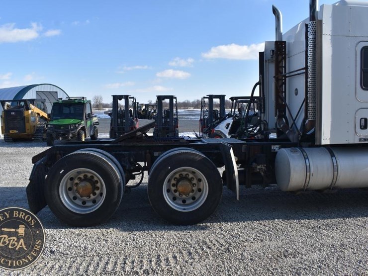 2012-kenworth-t660-image-13