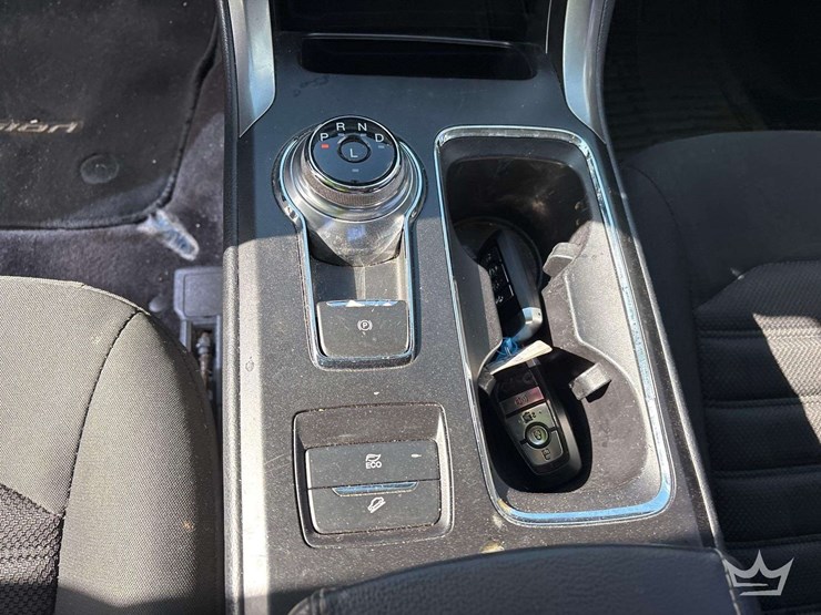 2017-ford-fusion-hybrid-sedan-image-14