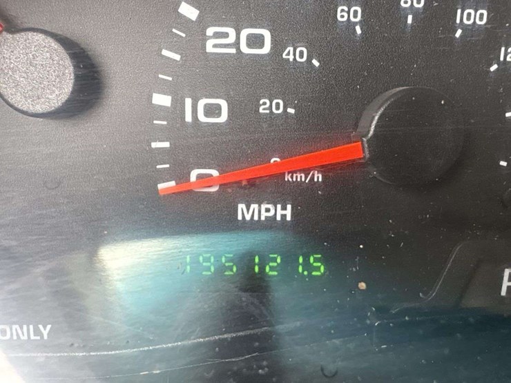 2004-ford-f350-image-24