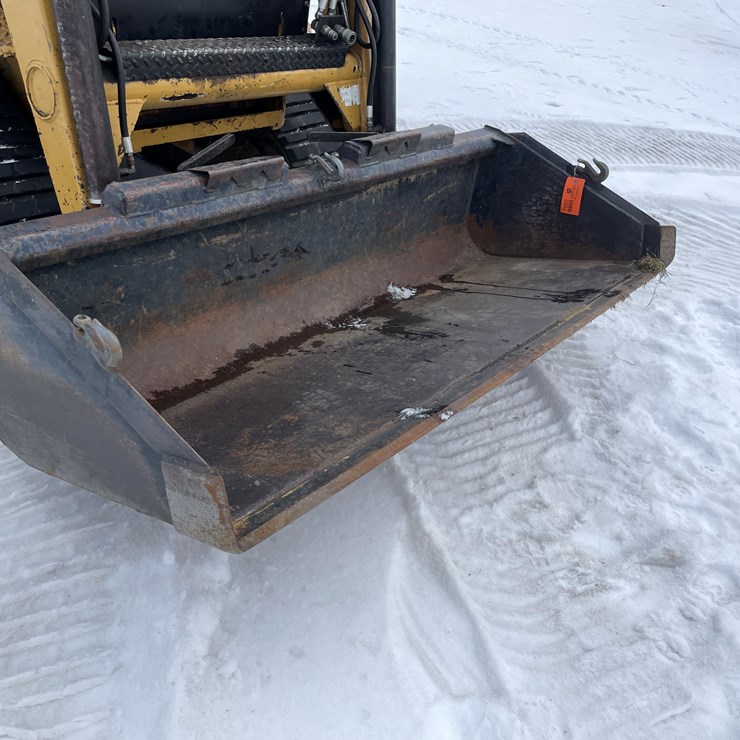 #7565 • 72" Bucket