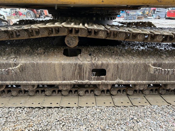 caterpillar-311c-image-11