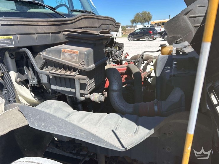 2016-international-durastar-4300-image-8