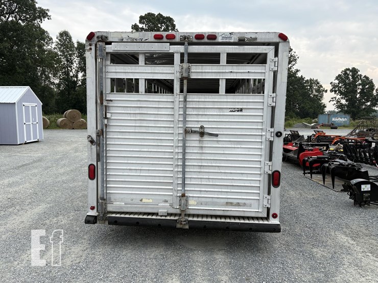 1995-featherlite-24-ft-image-6