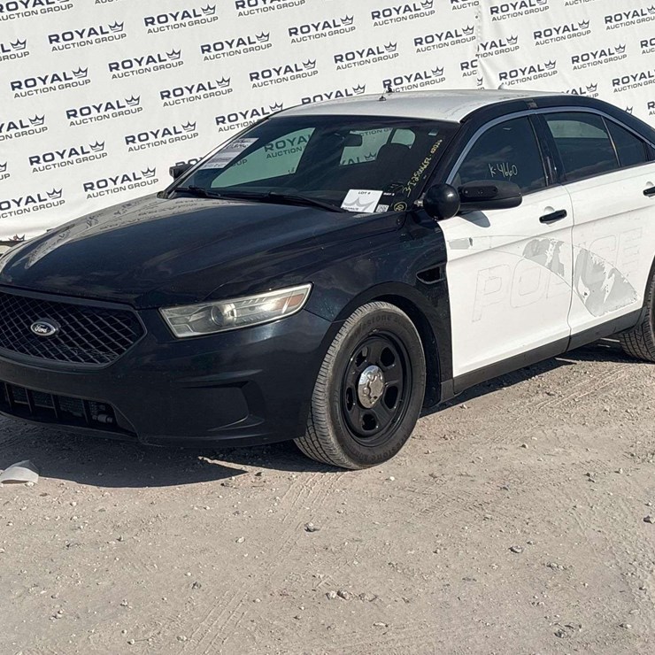 2013 Ford Taurus Sedan