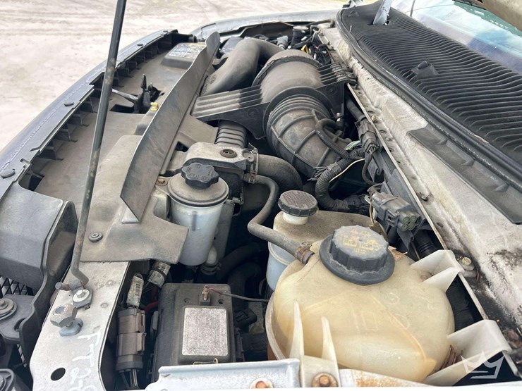 2012-ford-e350-image-9