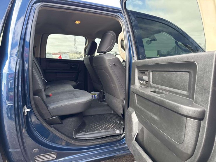 2020-dodge-ram-2500-image-15