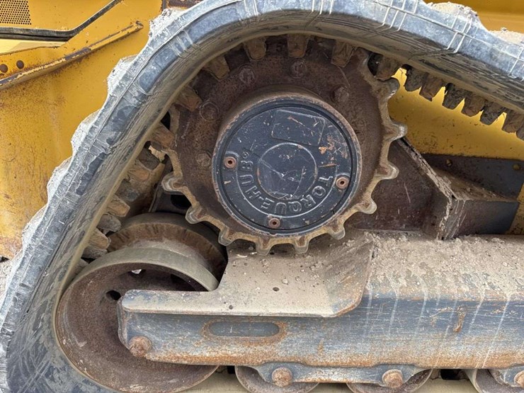 2019-deere-333g-image-11