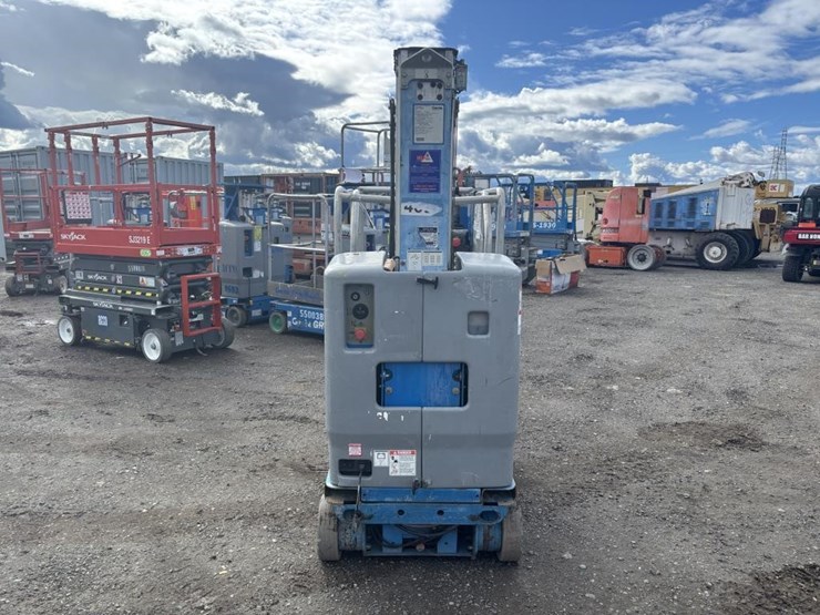 2009-genie-gr20-image-6