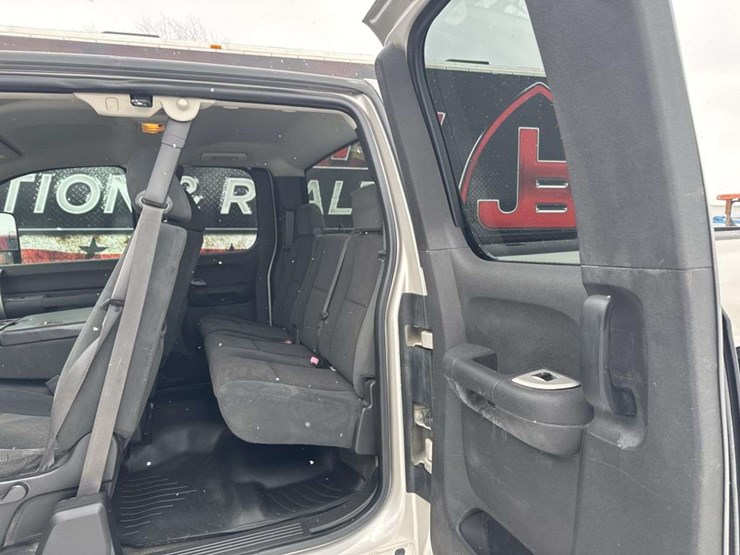 2007-chevrolet-silverado-2500hd-lt-image-14