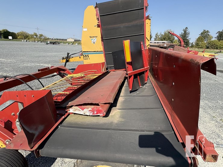 new-holland-166-image-8