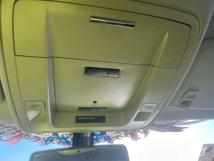 2015-gmc-1500-sierra-crew-cab-pickup-truck-image-21