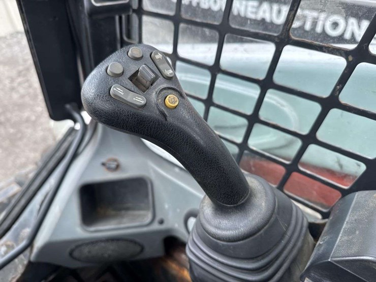 2019-bobcat-s550-image-17