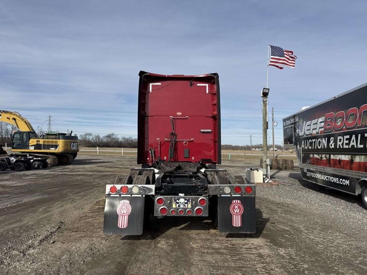2019-kenworth-t680-image-4