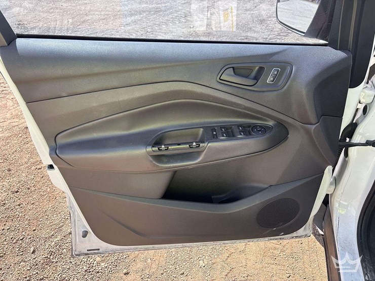 2015-ford-escape-image-11