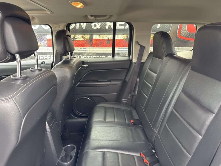 2016-jeep-patriot-image-14